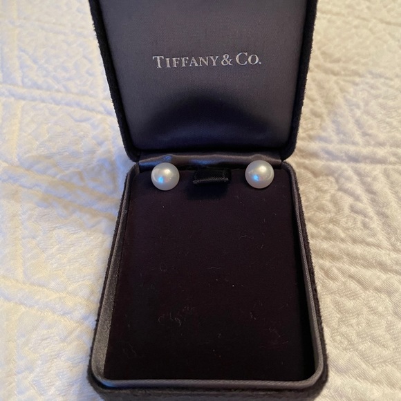 Tiffany & Co Ziegfeld Collection Pearl Earrings - Picture 6 of 7